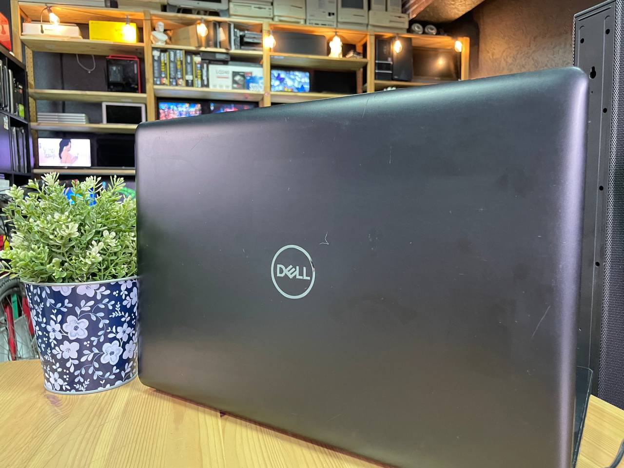 Ноутбук DELL Inspiron 17 5770 P35E001