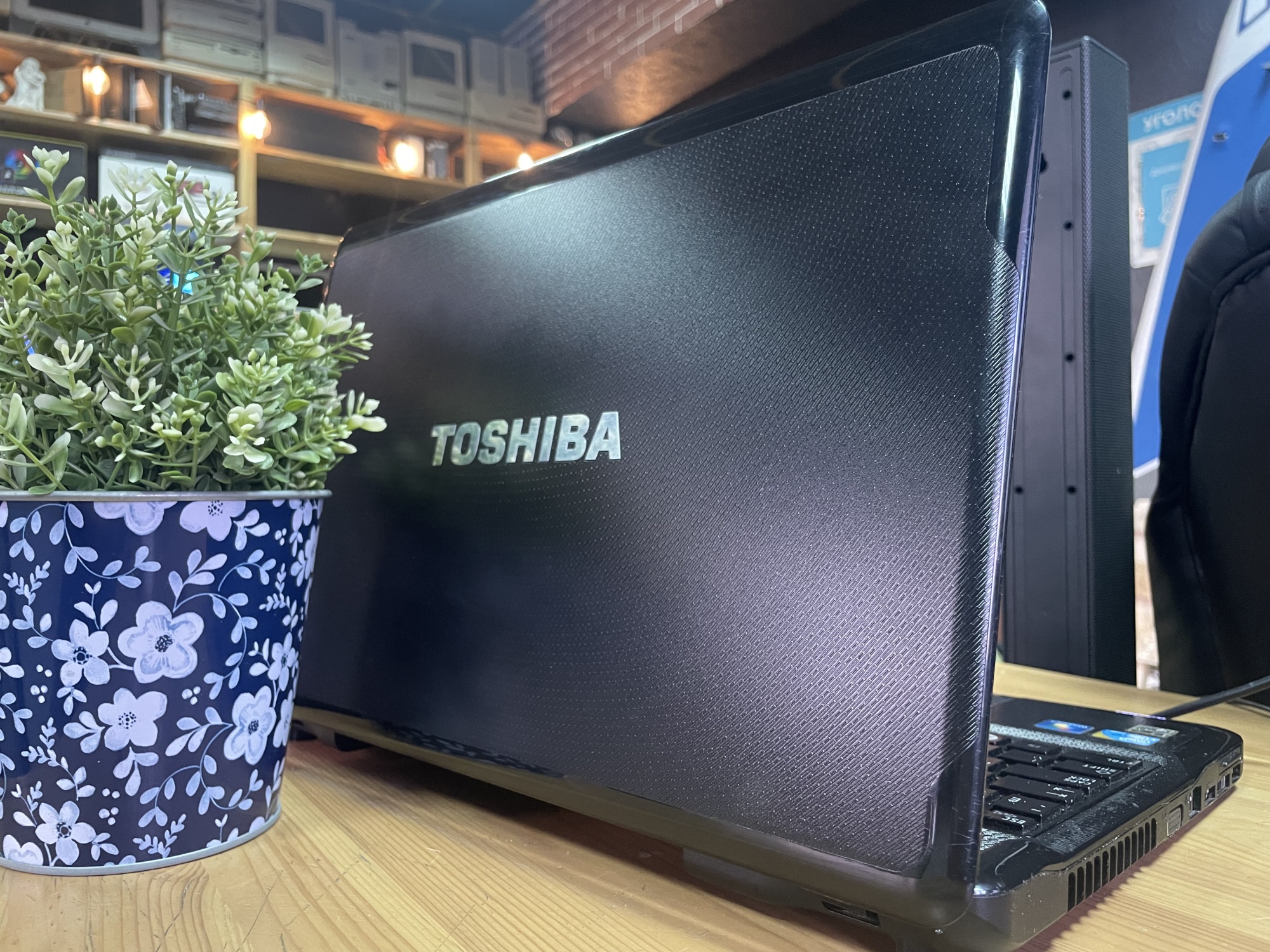 Ноутбук Toshiba Satellite A660